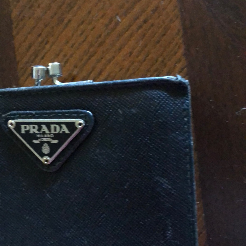 Prada Wallet - Picture 4 of 7